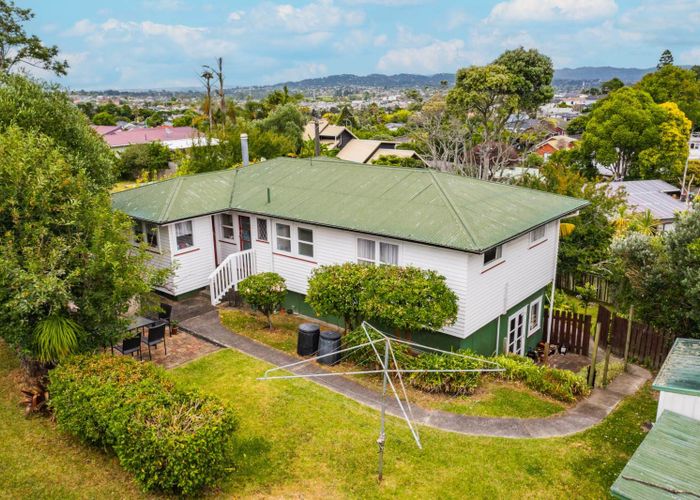  at 42 Whitney Street, New Windsor, Auckland City, Auckland