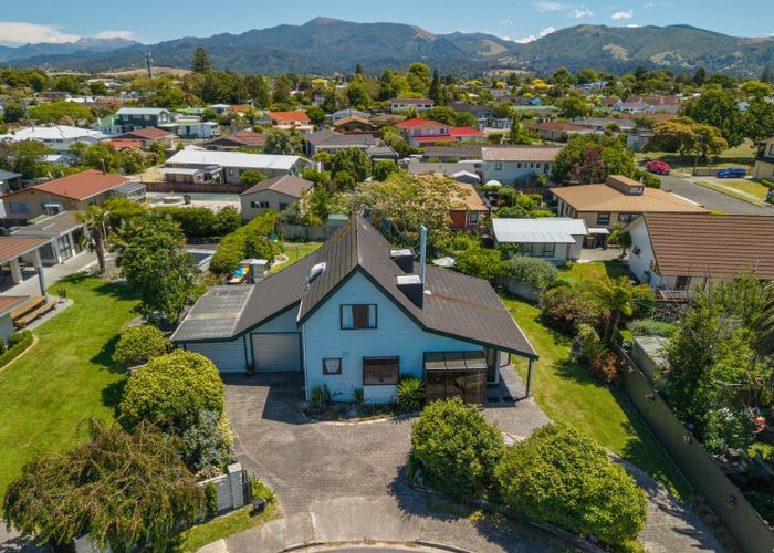  at 2 Marion Place, Motueka