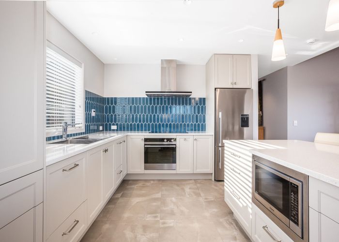  at 94 Cedarwood Street, Woodridge, Wellington