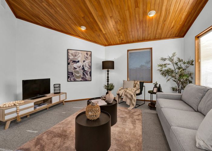  at 8 Argyle Place, Highlands Park, New Plymouth