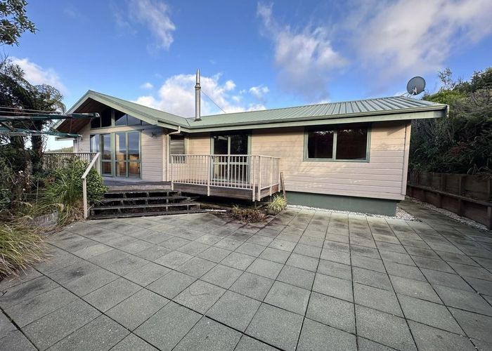  at 8a Riverstone Drive, Upper Hutt, Upper Hutt, Wellington