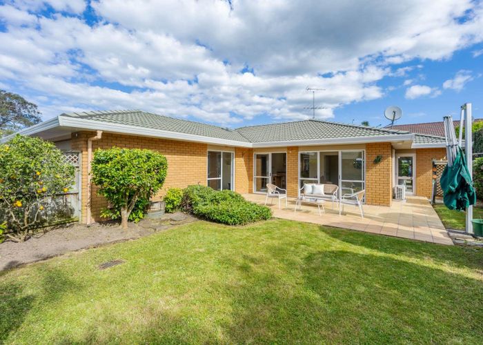  at 37 Princeton Parade, Albany, Auckland