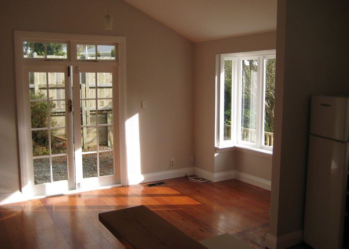  at 30 Cecil Road, Wadestown, Wellington