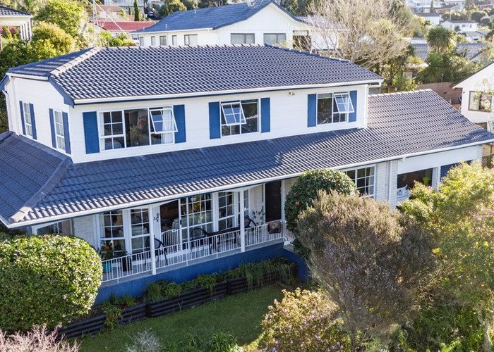 at 6 Mosman Place, Chatswood, North Shore City, Auckland