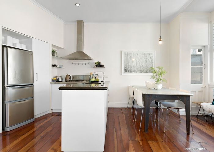  at 9 Dawson Street, Berhampore, Wellington