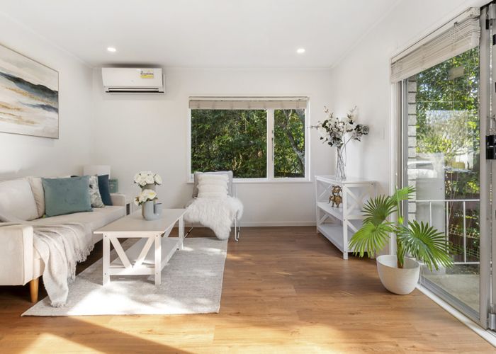  at 1/27 Ellerton Road, Mount Eden, Auckland
