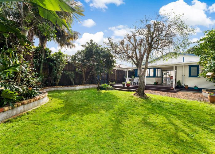  at 118 Victoria Street, Onehunga, Auckland