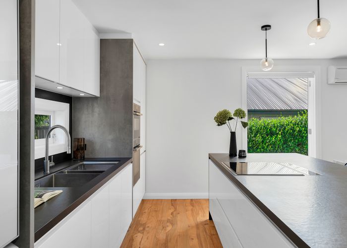  at 6 Walford Road, Point Chevalier, Auckland
