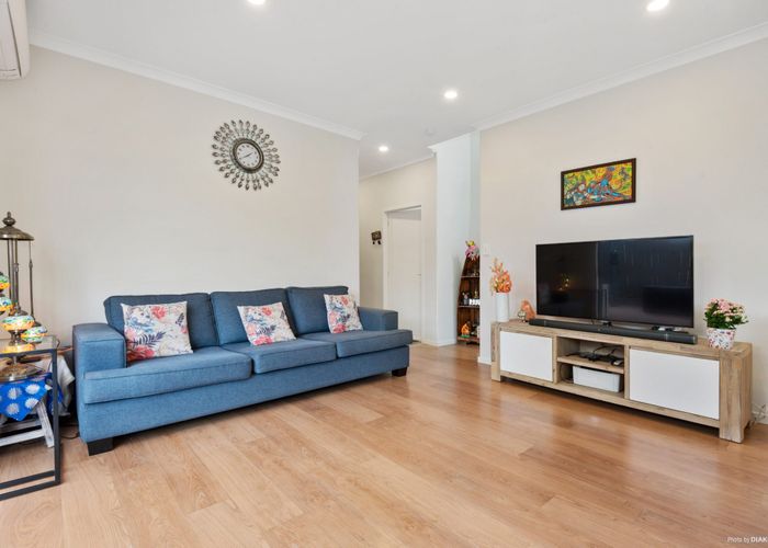  at 49E Titirangi Road, New Lynn, Auckland