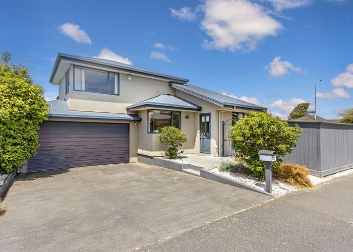  at 2 Anglesea Avenue, Parklands, Christchurch