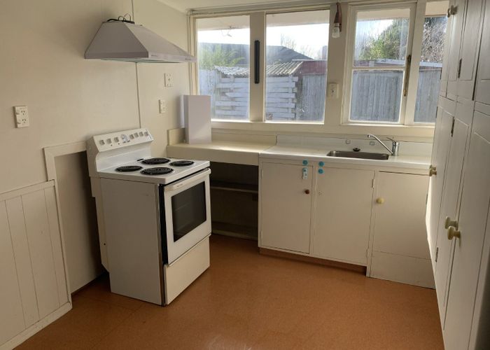  at 27a Park Road, West End, Palmerston North, Manawatu / Whanganui