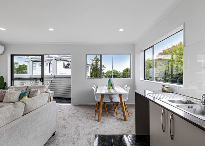  at 1/1553 Great North Road, Waterview, Auckland