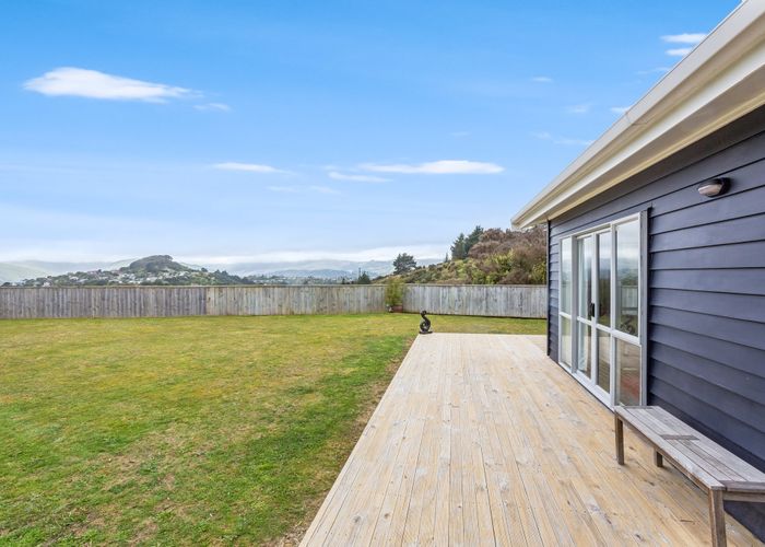  at 5 Abbey Way, Whitby, Porirua