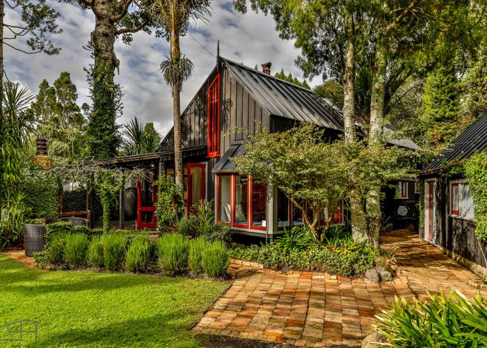  at 24 Hollywood Avenue, Titirangi, Auckland