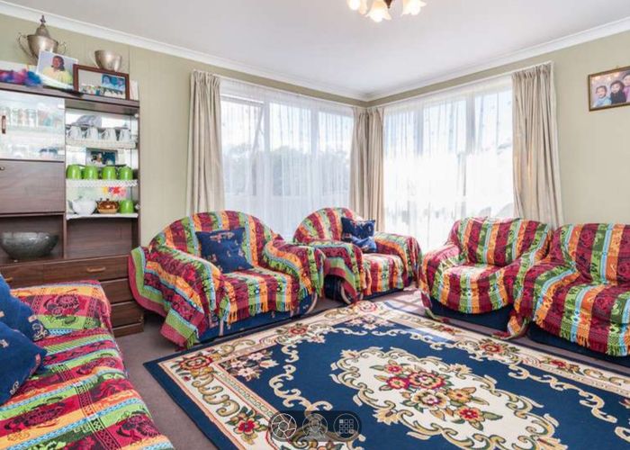  at 10 Gilbert Road, Otara, Auckland