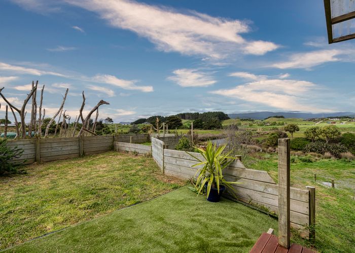  at 37 Sandown Road, Te Horo Beach