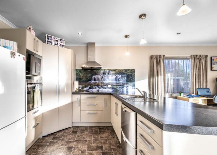  at 126 Kew Road, Kew, Invercargill
