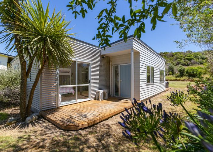 at 56 Pinedale Crescent, Riversdale Beach