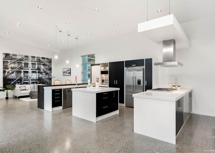  at 7 Wicklam Lane, Greenhithe, Auckland