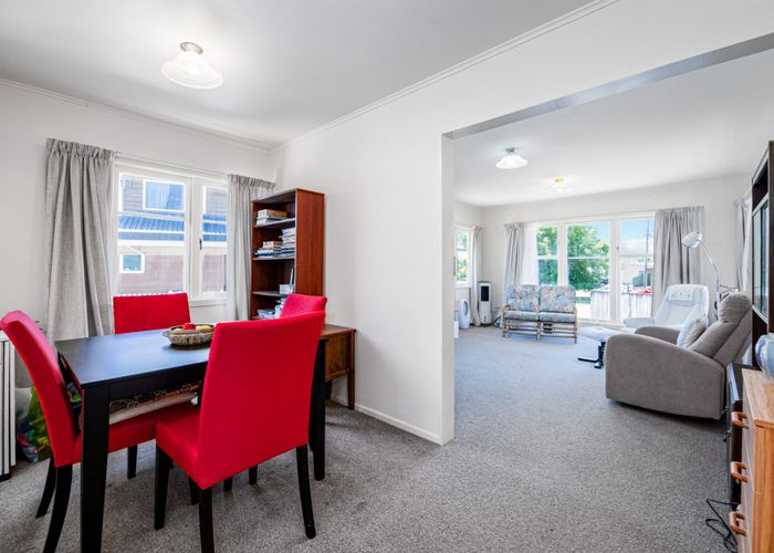  at 18 Duncan Avenue, Te Atatu South, Auckland