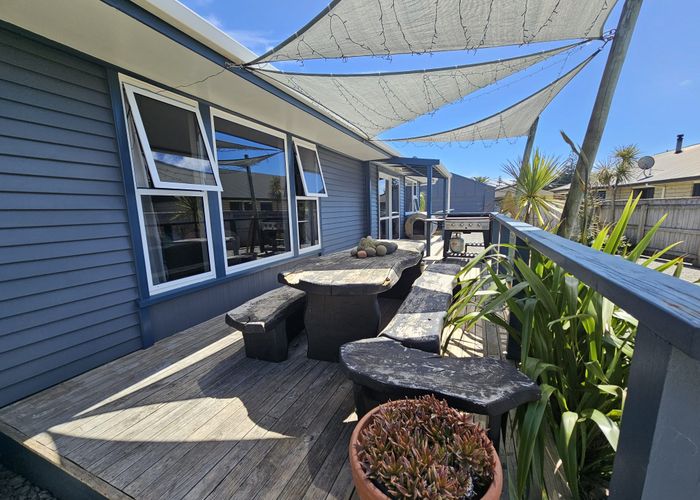  at 53 Kahukura Avenue, Waitarere Beach, Levin