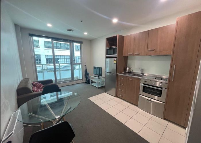  at 310/85 Beach Road, Auckland Central, Auckland