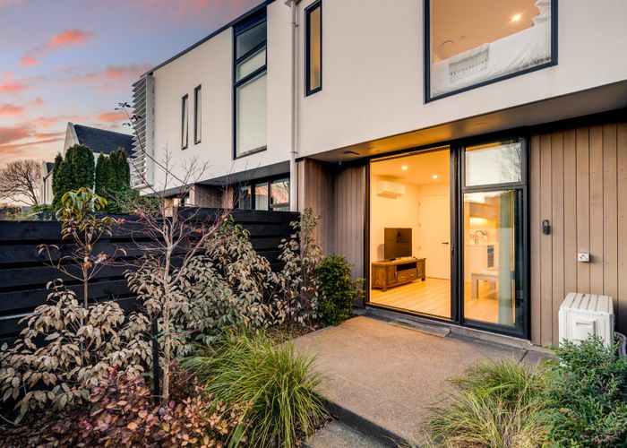  at 2B Cheltenham Street, Merivale, Christchurch City, Canterbury