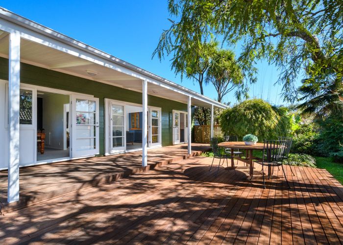  at 4 Tasman Avenue, Henderson Valley, Auckland