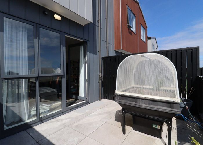  at 34 Salvia Lane, Totara Park, Manukau City, Auckland