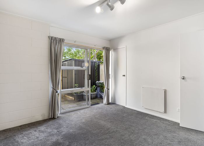  at 5/25 Inverness Road, Browns Bay, North Shore City, Auckland