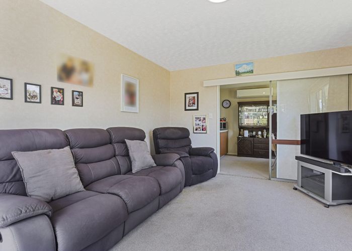  at 1/32 Brogar Place, Casebrook, Christchurch City, Canterbury