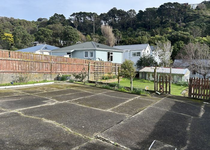  at Bottom Flat/140 Newtown, Newtown, Wellington, Wellington