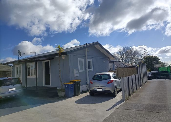  at 70 Hobsonville Road, West Harbour, Waitakere City, Auckland