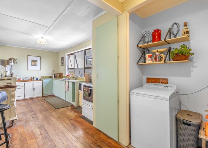  at 43 Severn Street, Clifton, Invercargill
