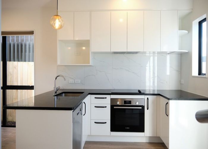  at 33/36 Westgate Drive, Westgate, Waitakere City, Auckland