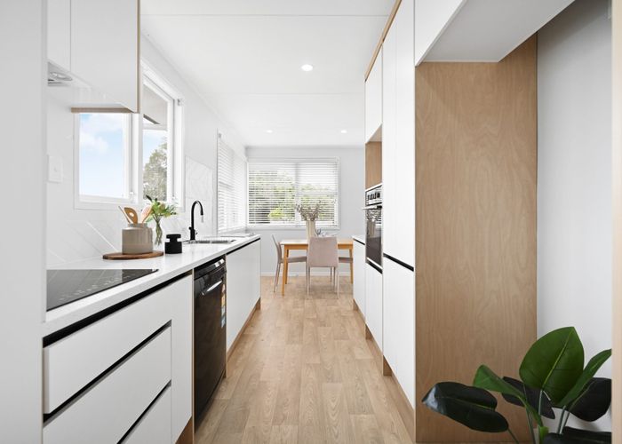  at 13 Margaret Place, Deanwell, Hamilton