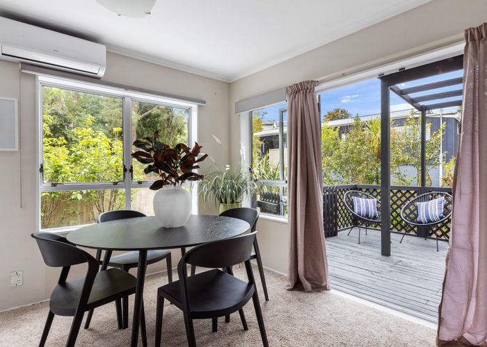  at 2 Shadon Place, Stanmore Bay, Whangaparaoa