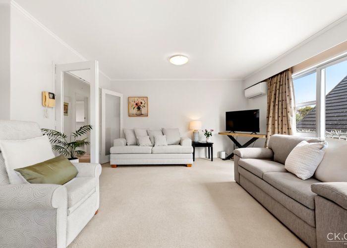 at 52b Queens Grove, Lower Hutt, Lower Hutt, Wellington