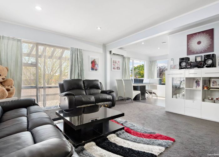  at 1/27 Waimana Road, Conifer Grove, Takanini