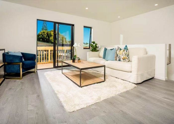  at 4/13 Normandy Place, Henderson, Waitakere City, Auckland