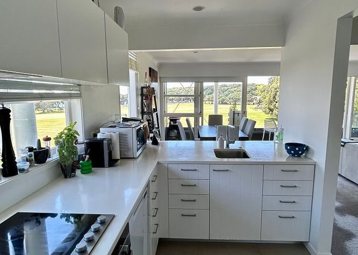  at 2/27 Watene Crescent, Orakei, Auckland