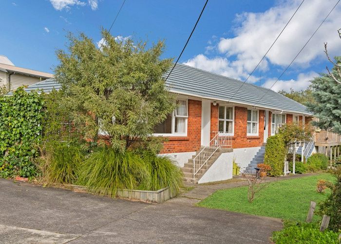  at 1/263 Lake Road, Belmont, North Shore City, Auckland