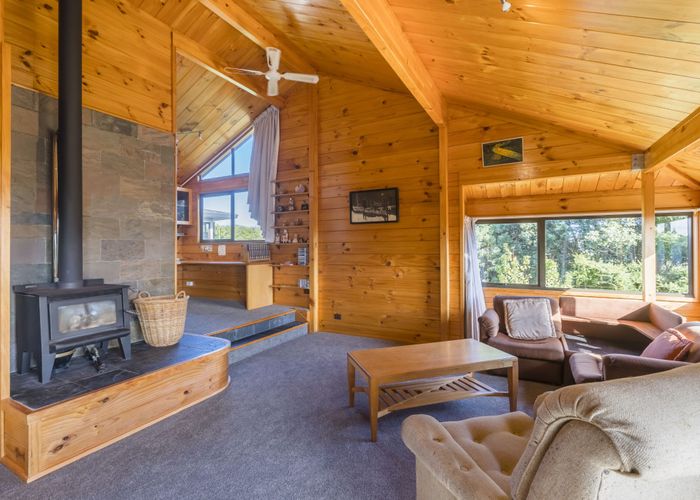  at 6 Frimley Terrace, Waikanae Beach, Waikanae