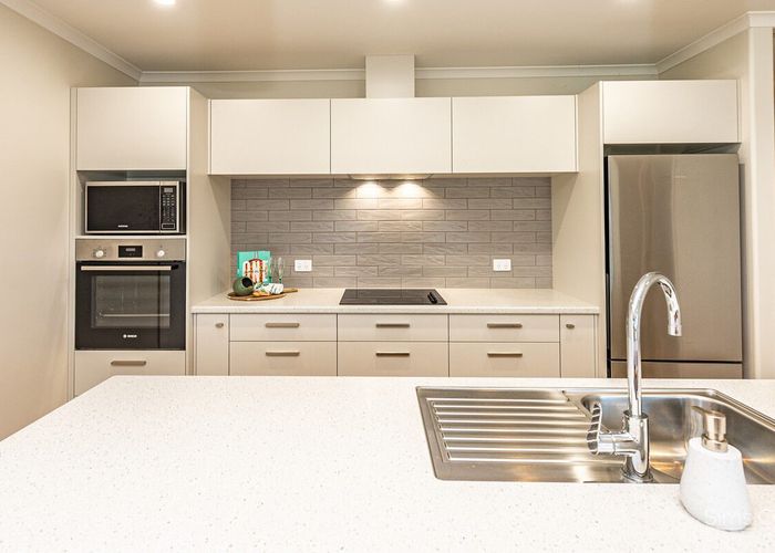  at 35 Sussex Road, Springvale, Whanganui