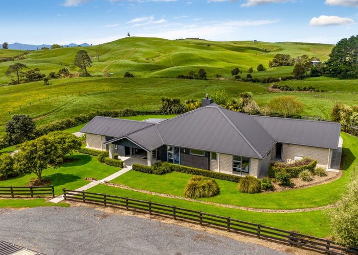  at 890 Findlay Road, Pūkorokoro / Miranda, Kaiaua