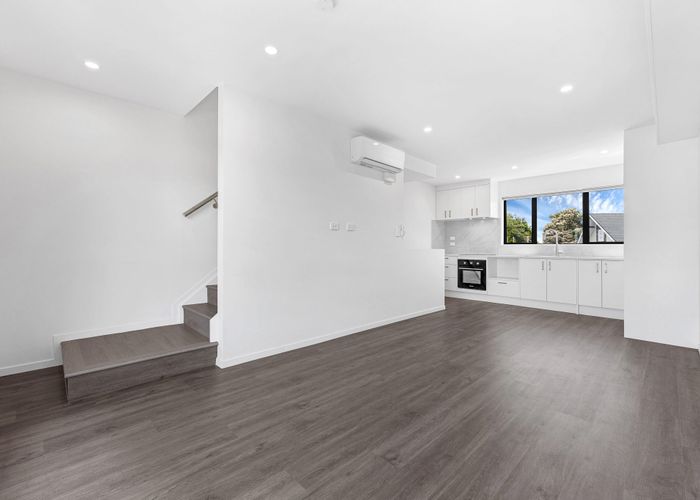  at 3/45 Dale Crescent, Pakuranga, Auckland