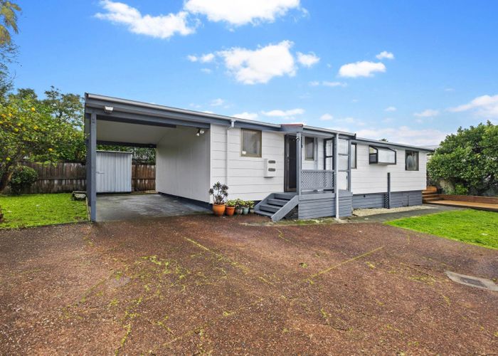 at 2/14 Gleneagles Grove, Wattle Downs, Manukau City, Auckland