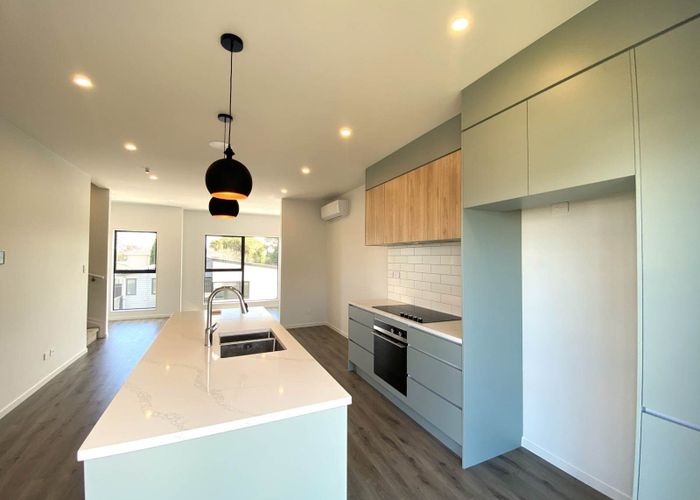  at 2/107 Hobsonville Road, Hobsonville, Waitakere City, Auckland