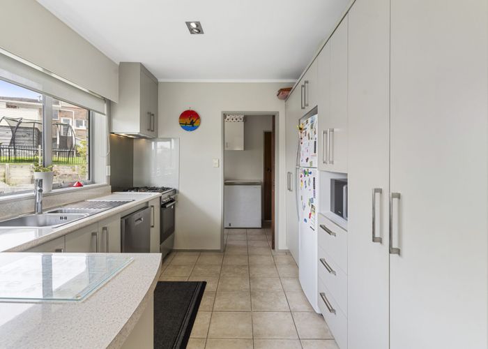  at 12 Tanglewood Place, Cockle Bay, Auckland