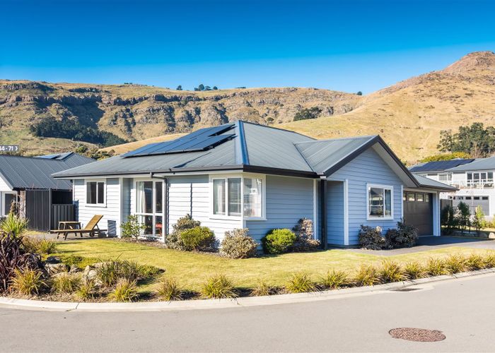  at 44/64 Port Hills Road, Heathcote Valley, Christchurch